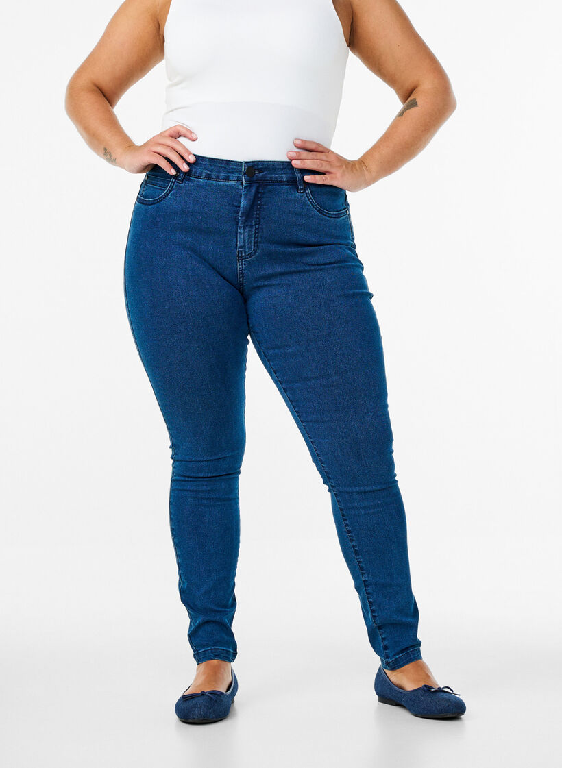 Super slim Amy jeans med høyt liv, Blå, Model image number 3