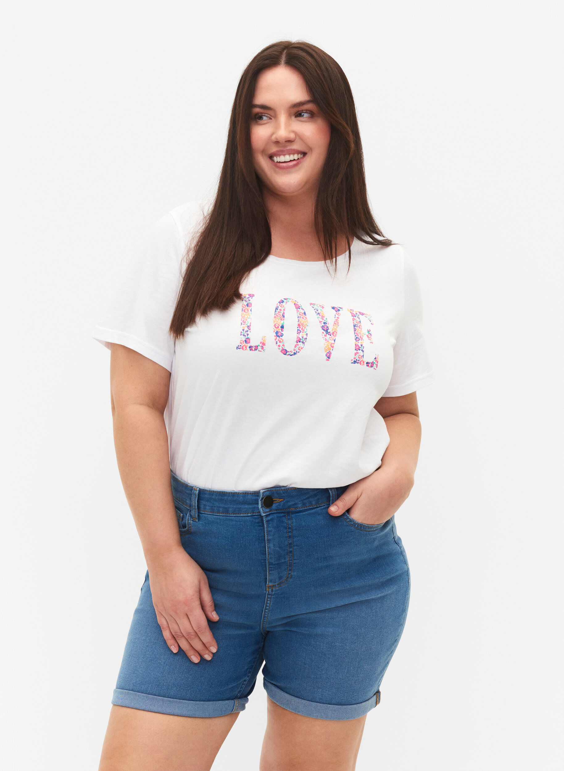 Zizzi Denimshorts med h&oslash;yt liv og slim fit, Medium Blue Denim, Model image number 0