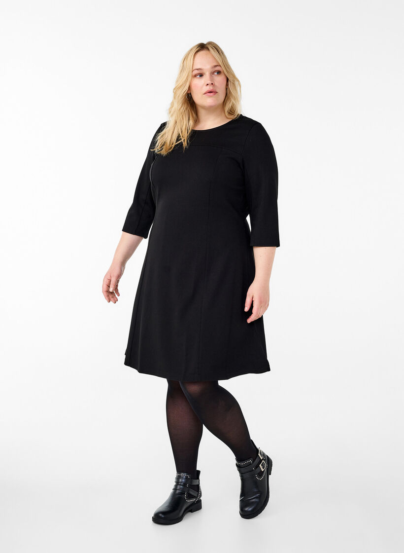 Kjole i A-linje med 3/4-ermer, Svart, Model image number 1