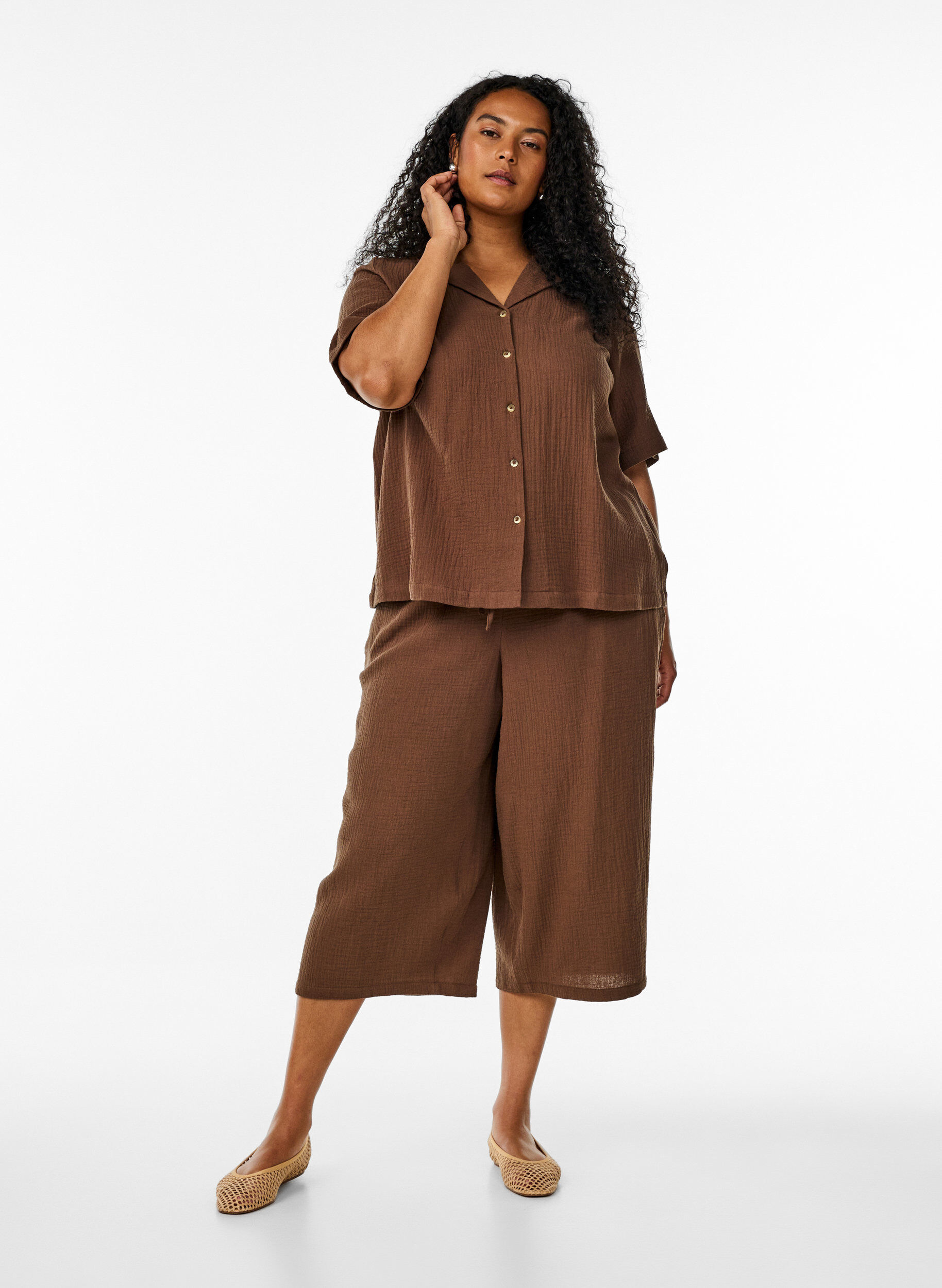 ZizziCulottebukse i bomullsmuslin med h&oslash;y midje, Brun, Model image number 0