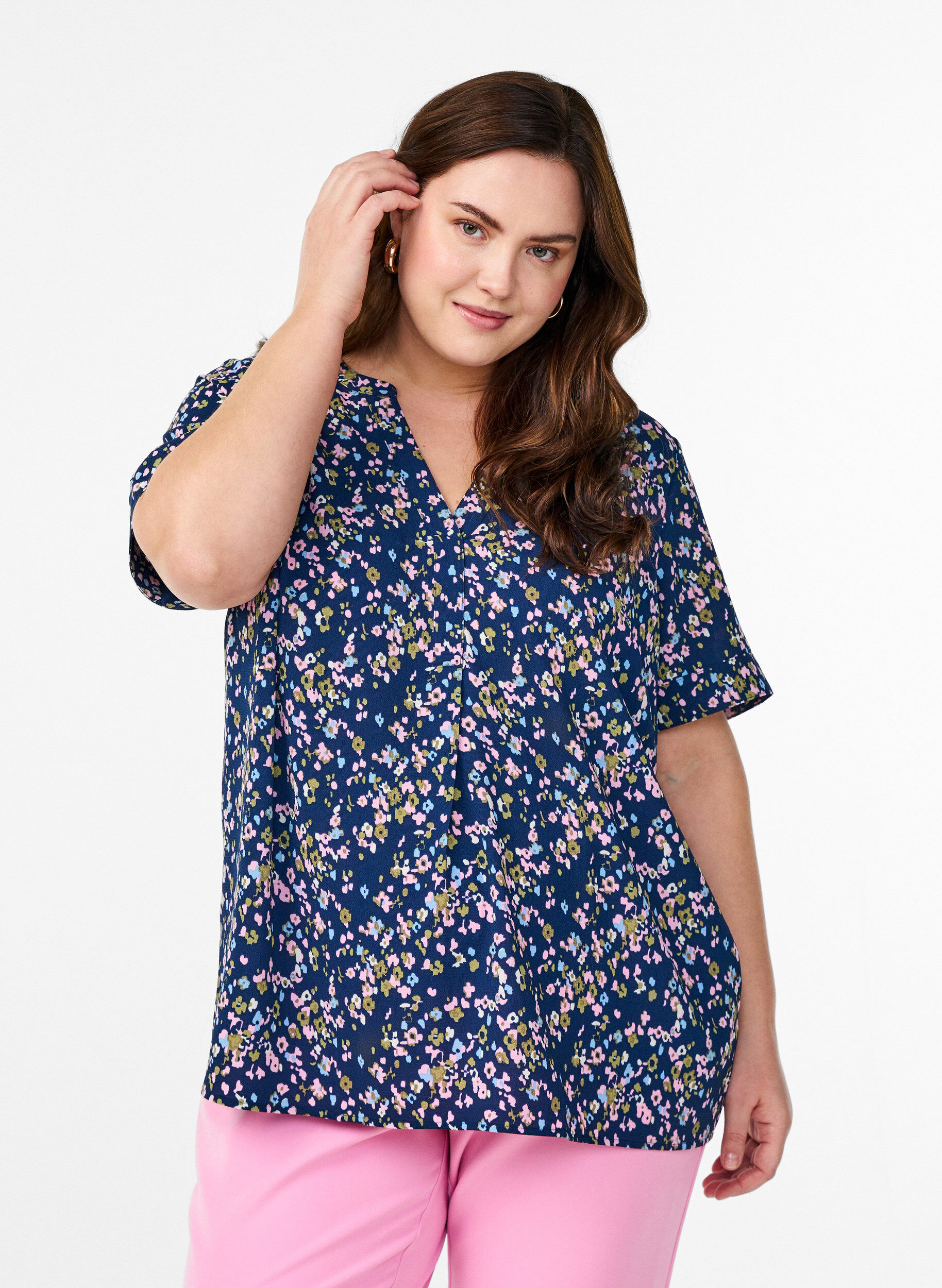 Kortermet bluse med v-utringning, Rosa, Model