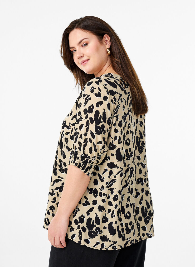 Kortermet viskosebluse, Beige, Model image number 2