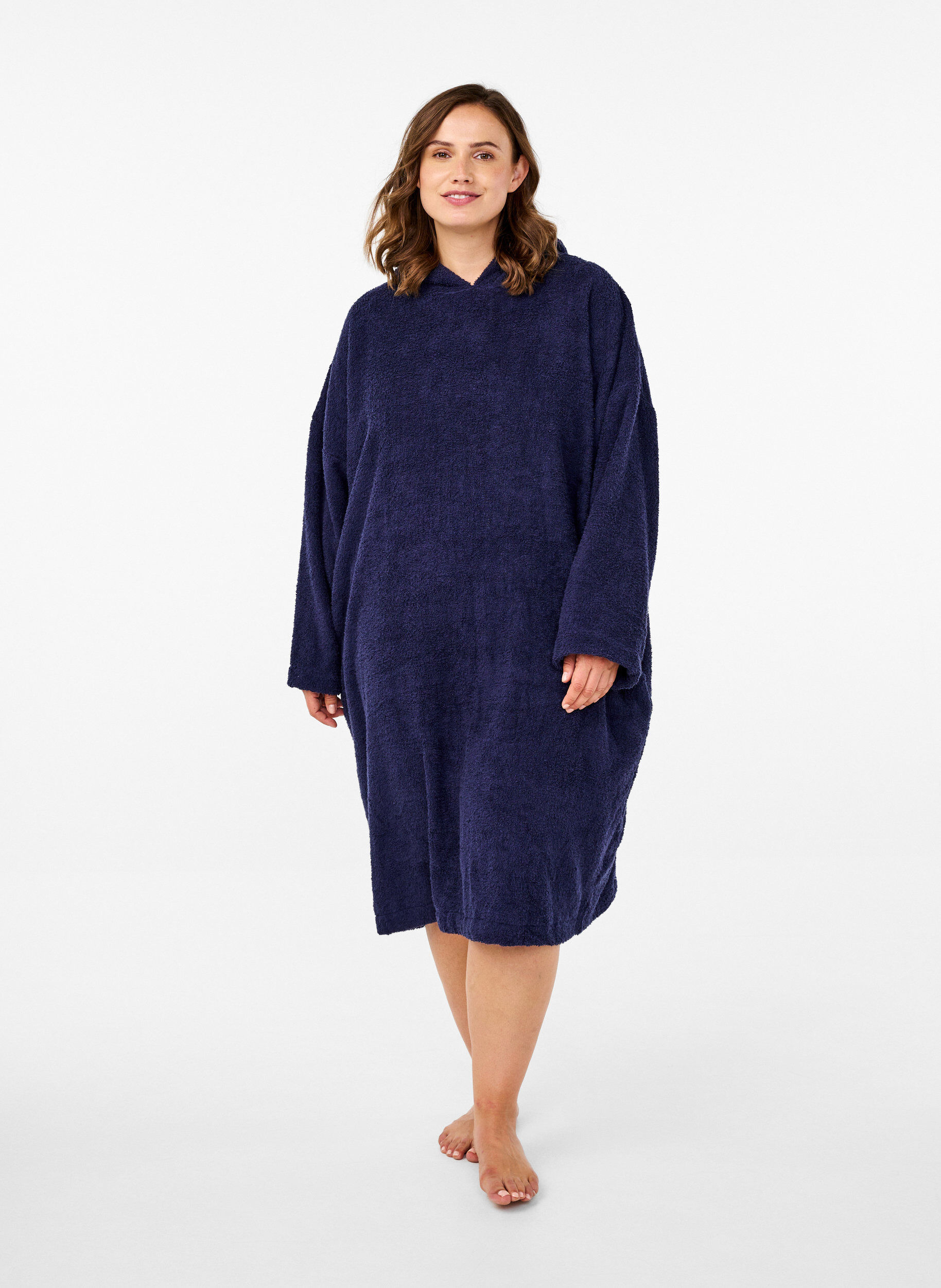 Zizzi Terryponcho med hette, Navy Blazer, Model image number 2