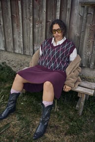 Rutete vest og skjørt,  Rutete vest og skjørt, , Model