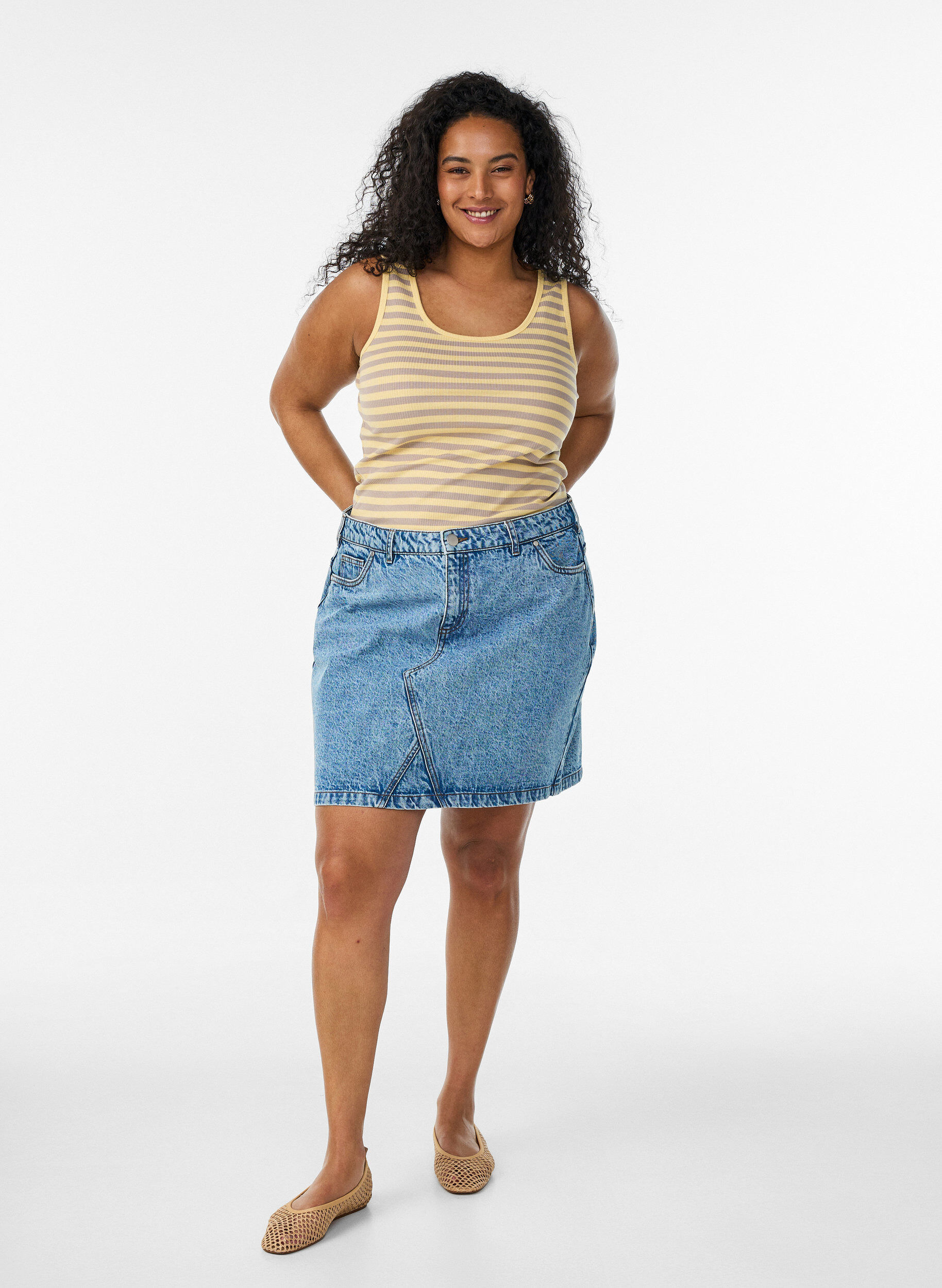 ZizziStripete ribbestrikket singlet, Gul, Model image number 1