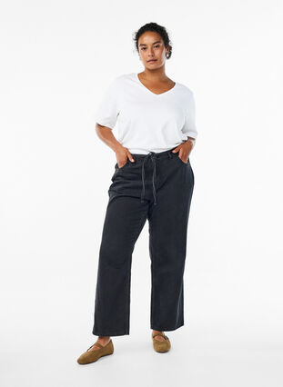 Zizzi Straight fit jeans med knytebelte, Black, Model image number 0