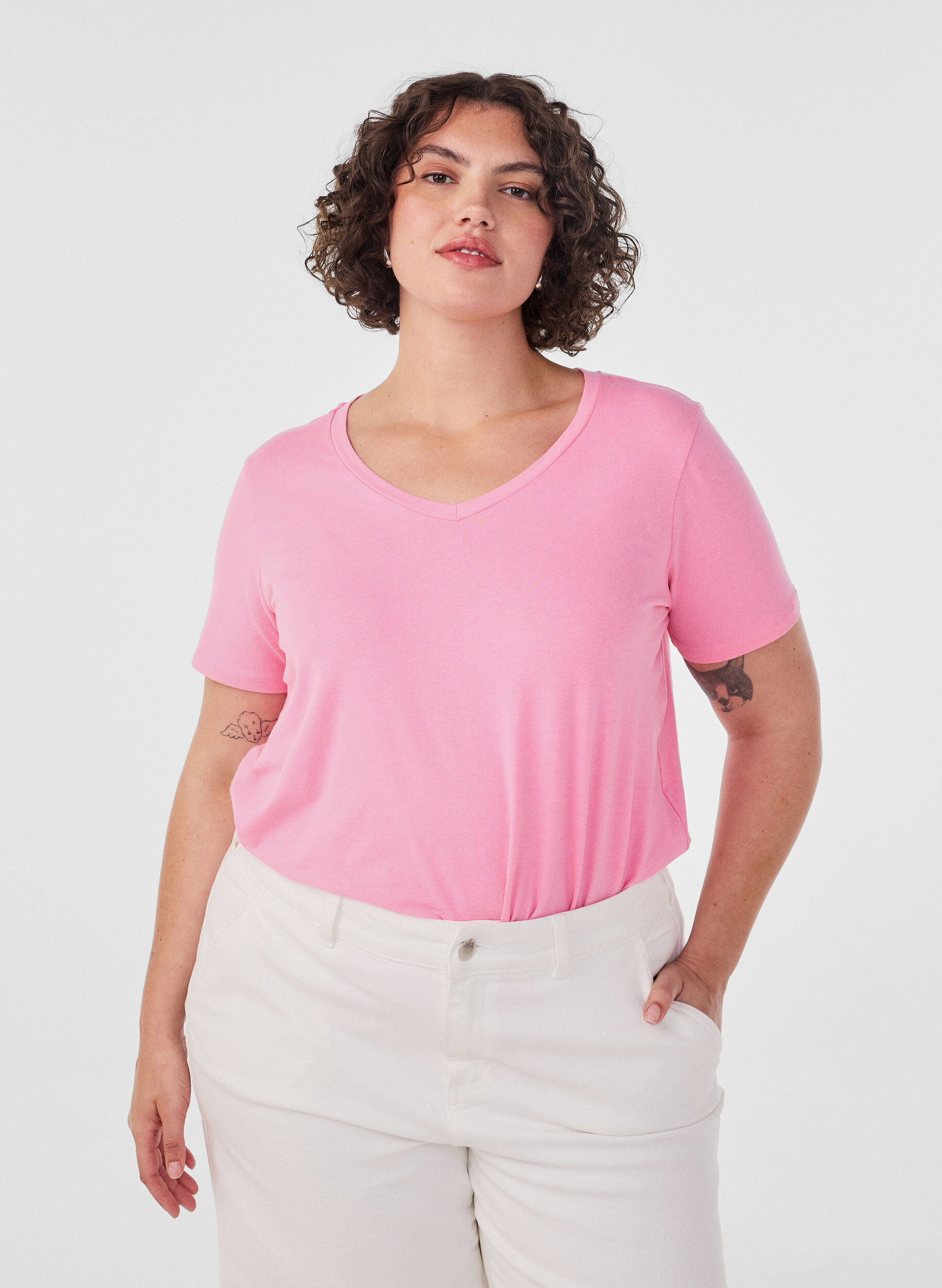 Ensfarget basis T-skjorte i bomull, Rosa, Model