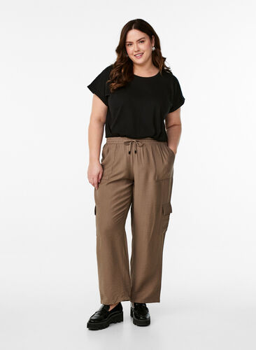 Kortermet T-skjorte i bomullsblanding, Black, Model image number 2