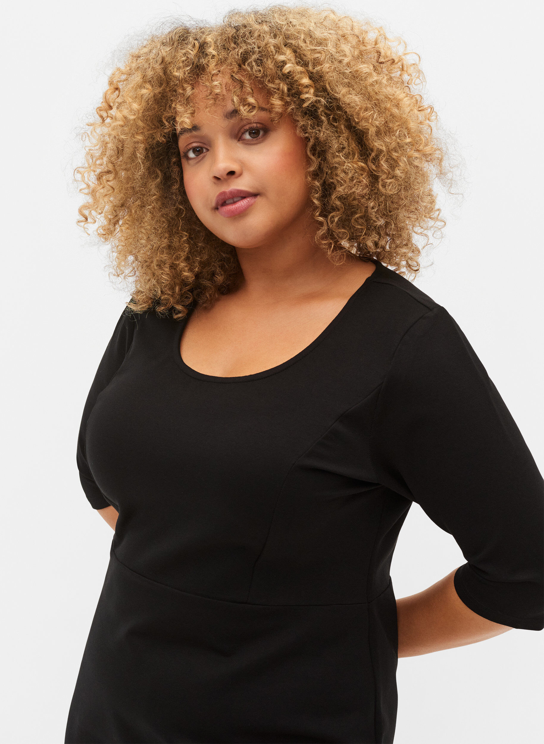 Zizzi Ensfarget kjole med 3/4-ermer og splitt, Black, Model image number 2