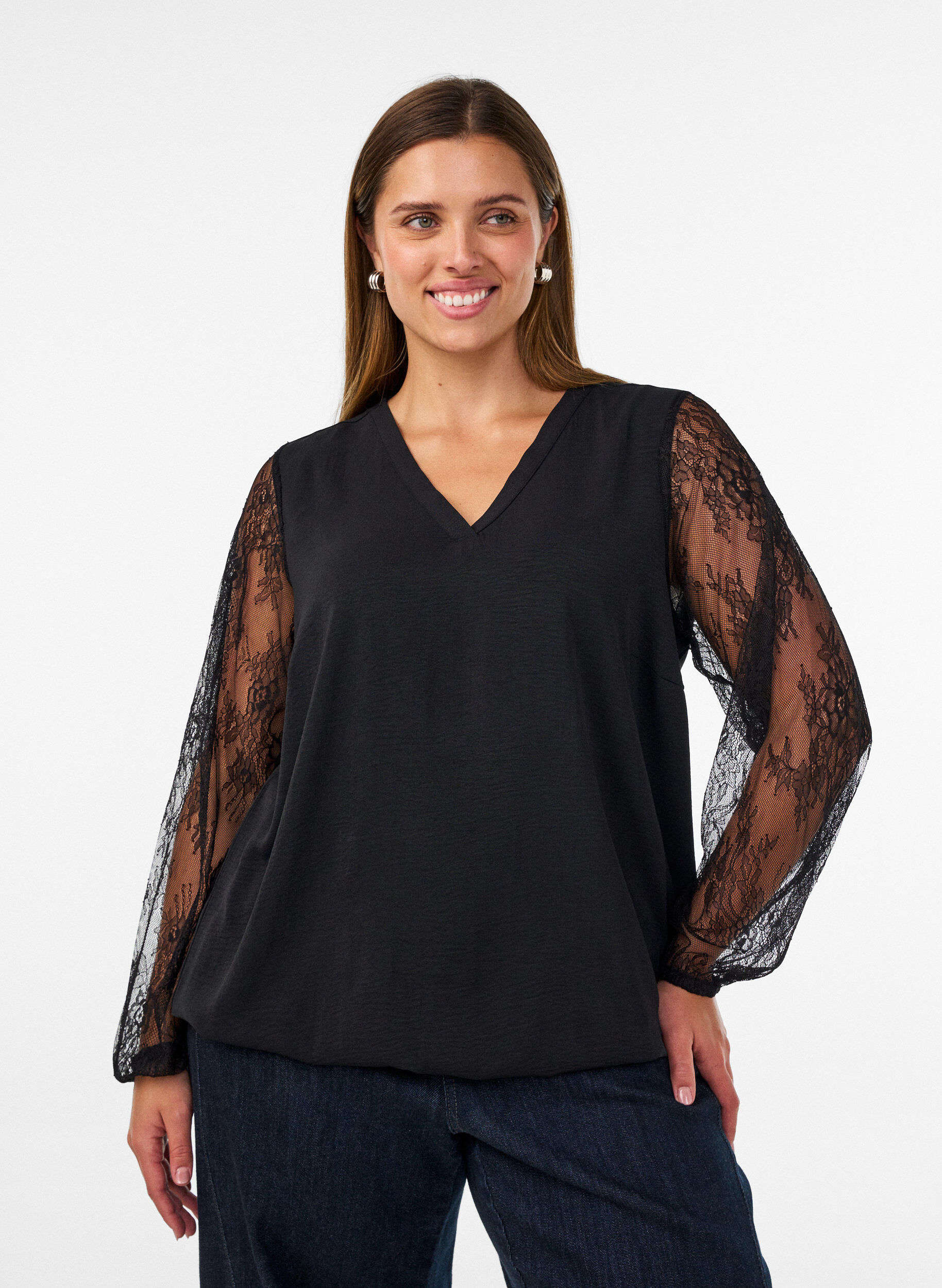 Bluse med ballongermer i blonder, Svart, Model