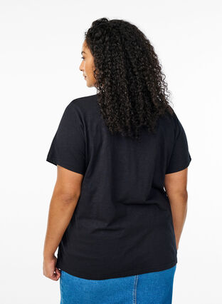 Zizzi FLASH - T-skjorte med knappdetalj, Svart, Model image number 2