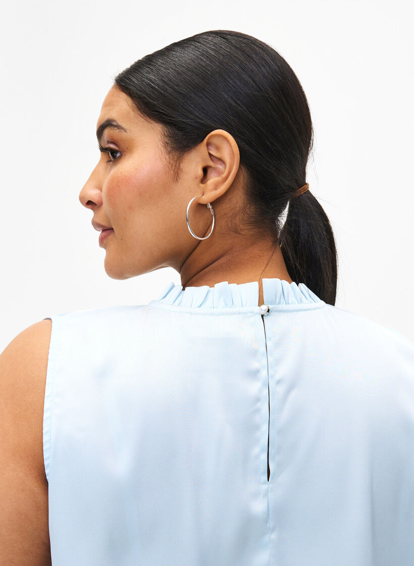 Ermeløs festtopp i sateng, Delicate Blue, Model image number 2