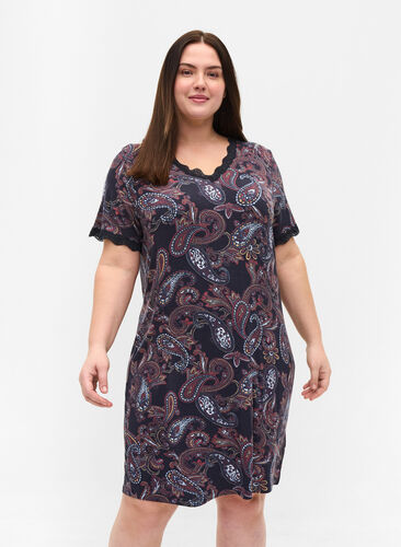 Kortermet pysjamaskjole i viskose, PAISLEY PRINT, Model image number 0