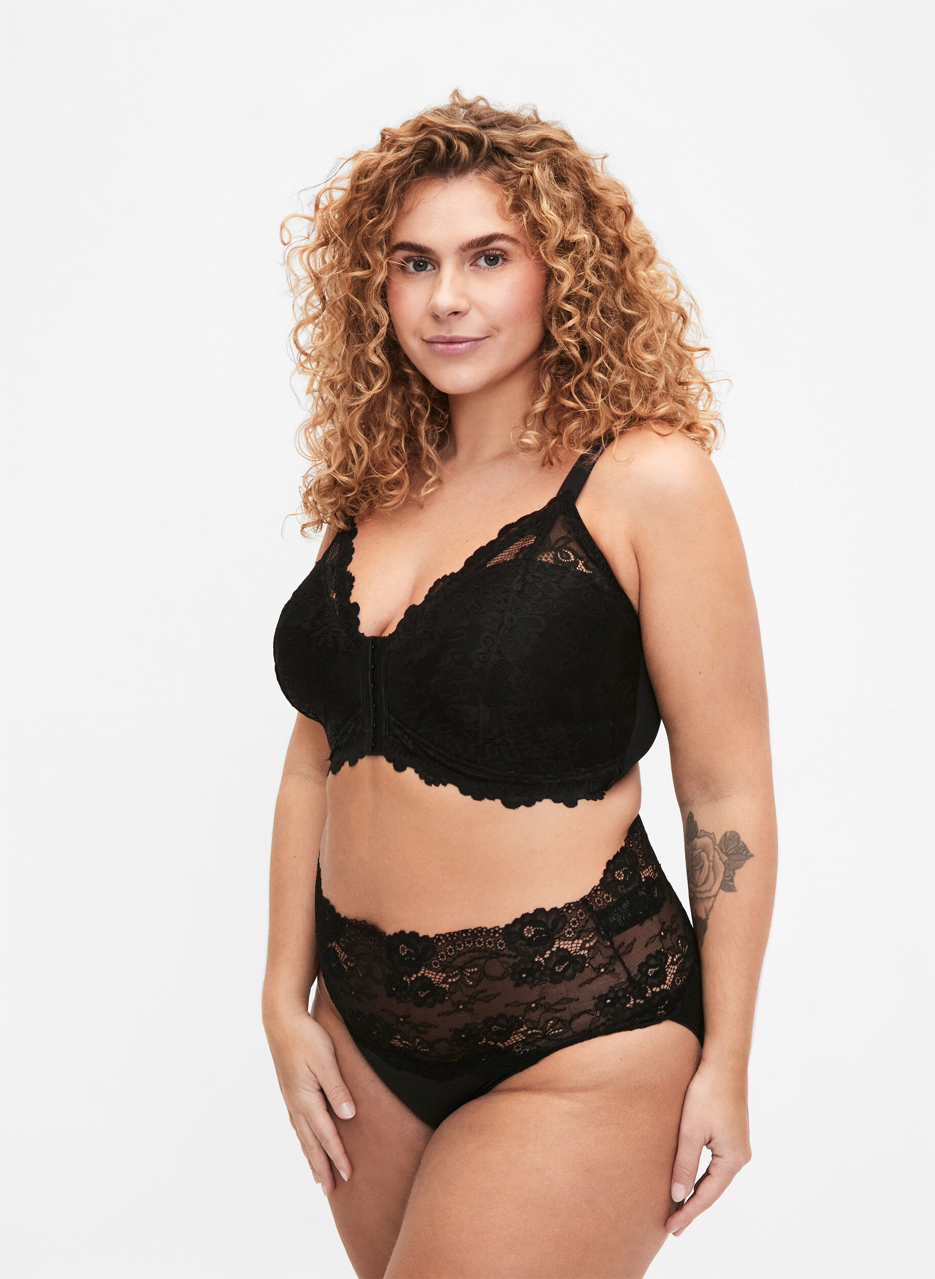 Zizzi Blonde-BH med lukking foran, Black, Model image number 2