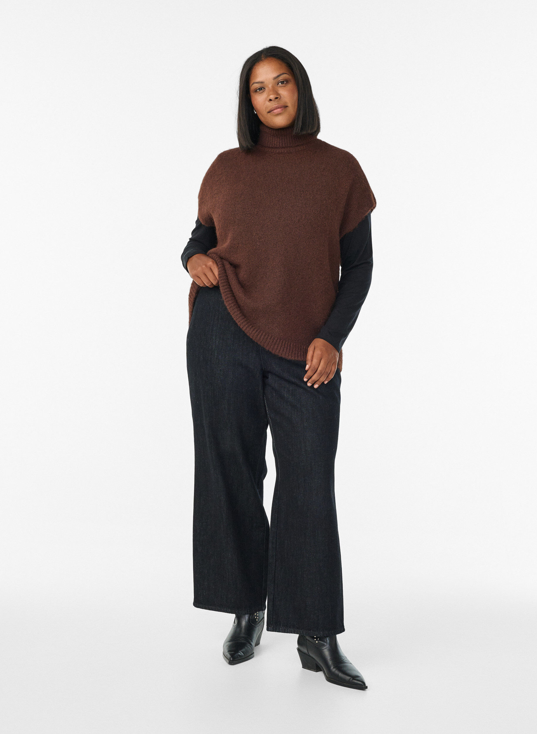 Zizzi Ermel&oslash;s strikket vest med h&oslash;y hals, Brun, Model image number 1