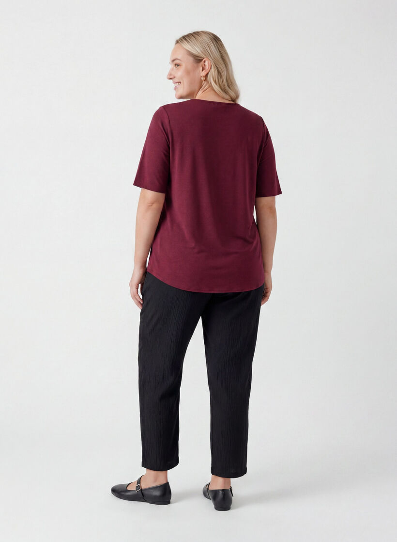 Vevet bluse med korte ermer og rund hals, R&oslash;d, Model image number 2
