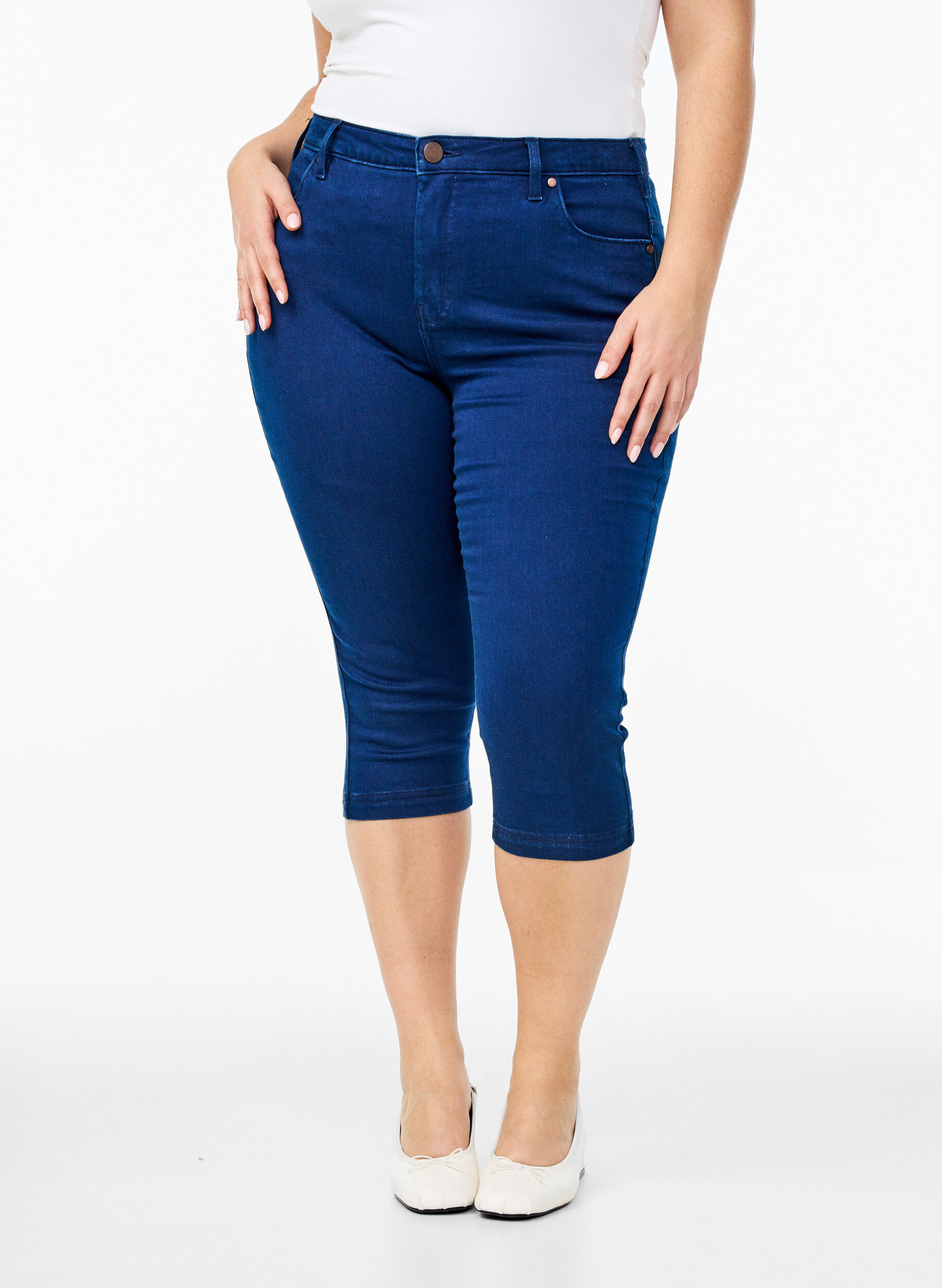 ZizziSlim fit Army caprijeans med h&oslash;y midje, Bl&aring;, Packshot image number 2