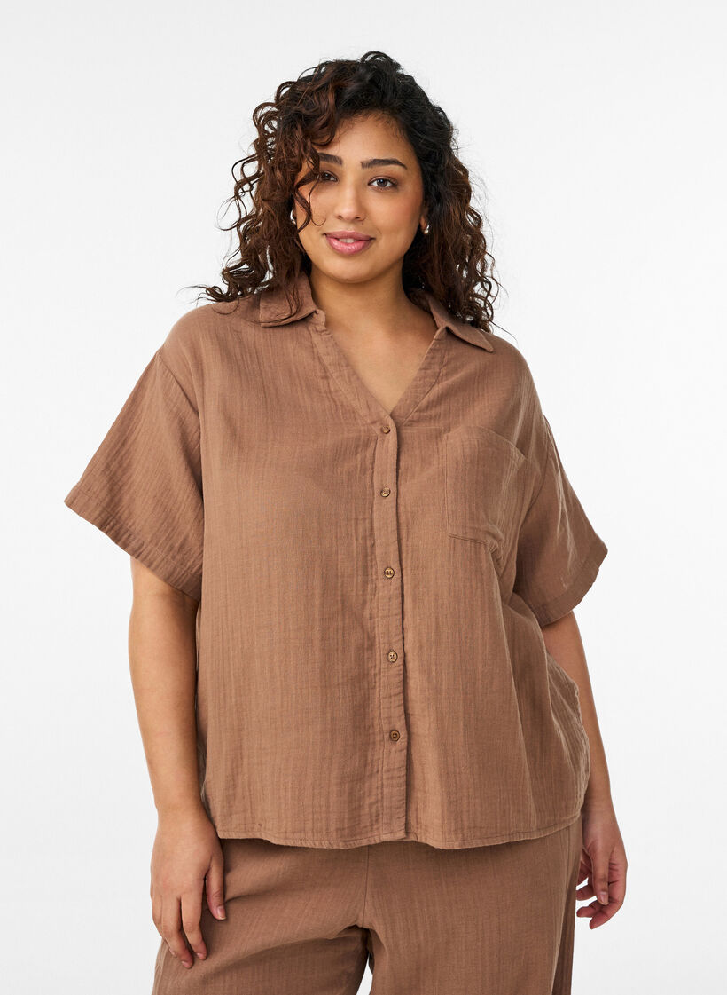 Bluse i bomullsmusselin med korte ermer, Brun, Model