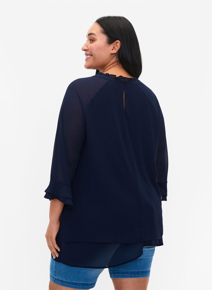 Bluse med asymmetrisk kant og 3/4-ermer, Navy Blazer, Model image number 1
