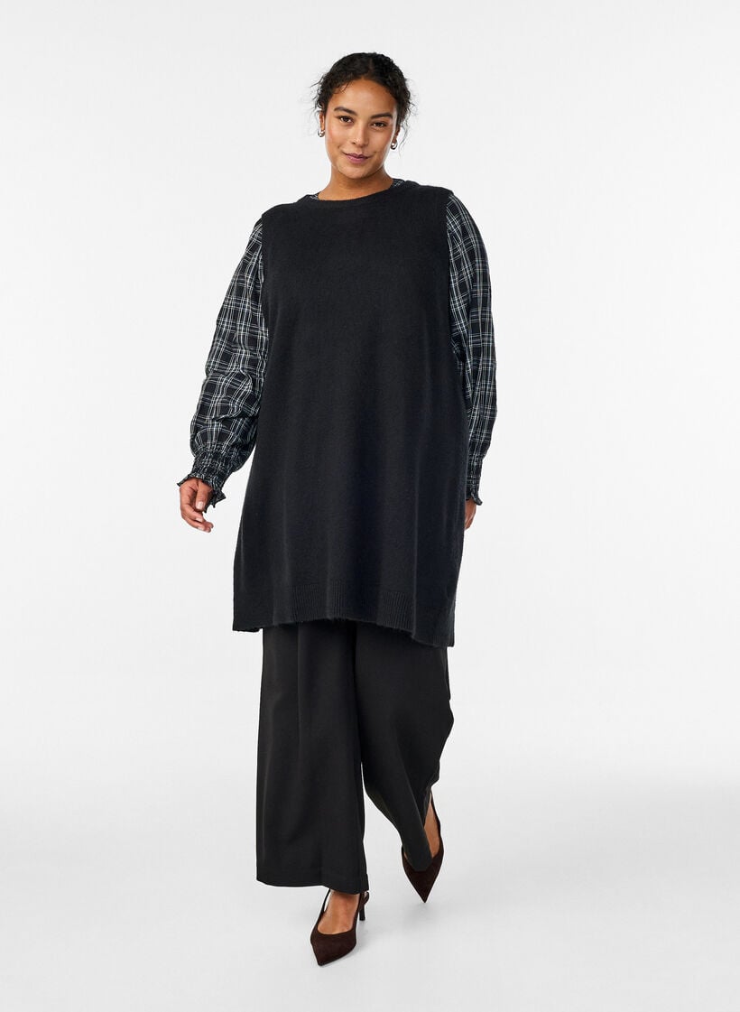 Kort ermeløs strikkekjole, Svart, Model image number 1