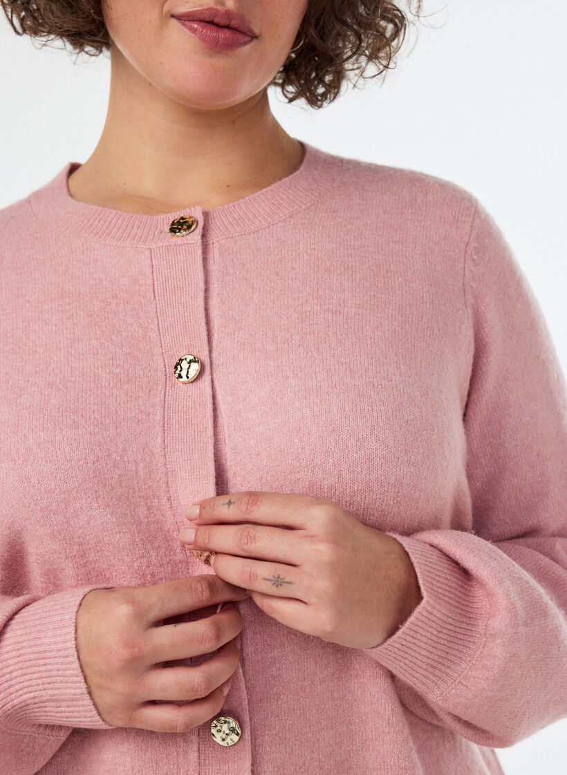 Cardigan i myk strikk med gullfargede knapper, Rosa, Model image number 3