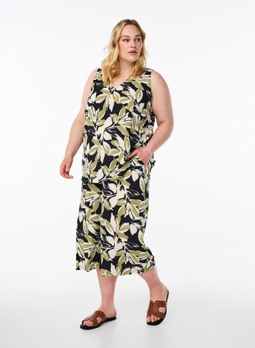 Zizzi Topp med trykk og V-hals, Svart, Model image number 1