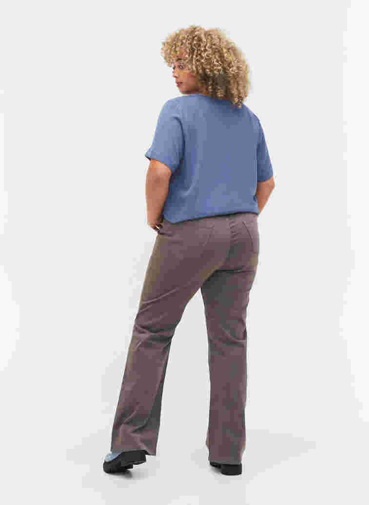 Jeans med sleng og ekstra høyt liv, Excalibur, Model