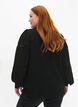 Skjortebluse med heklede detaljer, Black, Model image number 1