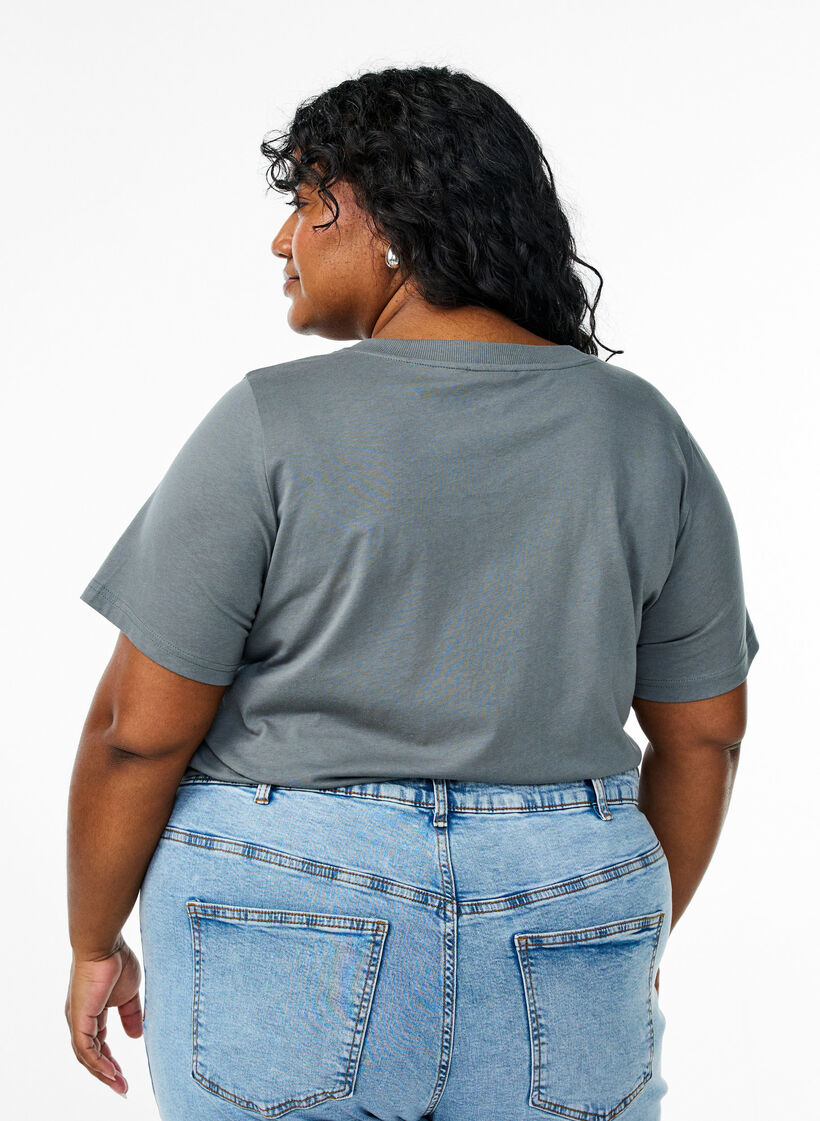 Enkel T-skjorte i bomull med V-hals, Grønn, Model image number 2