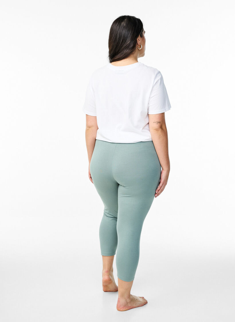 Basic 3/4-length viskosetights, Grønn, Model image number 2