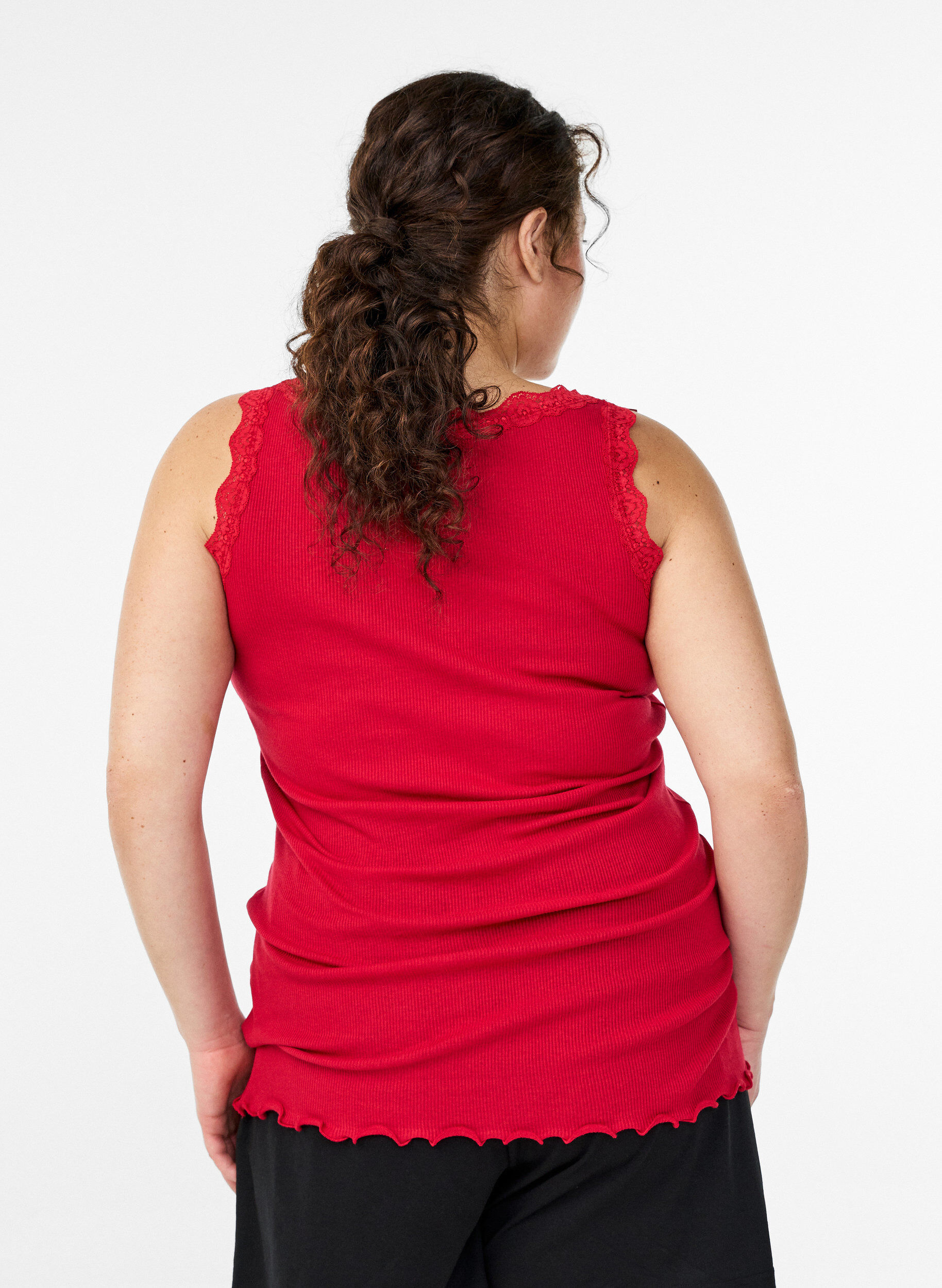 ZizziTopp med blondekant, R&oslash;d, Model image number 2