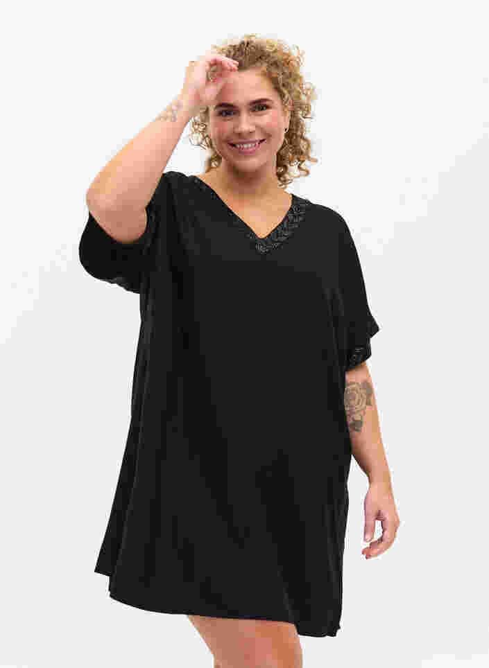 Strandkjole i viskose, Black, Model