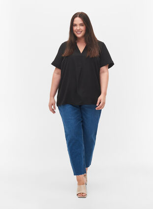 Kortermet bluse med V-hals, Black, Model image number 2