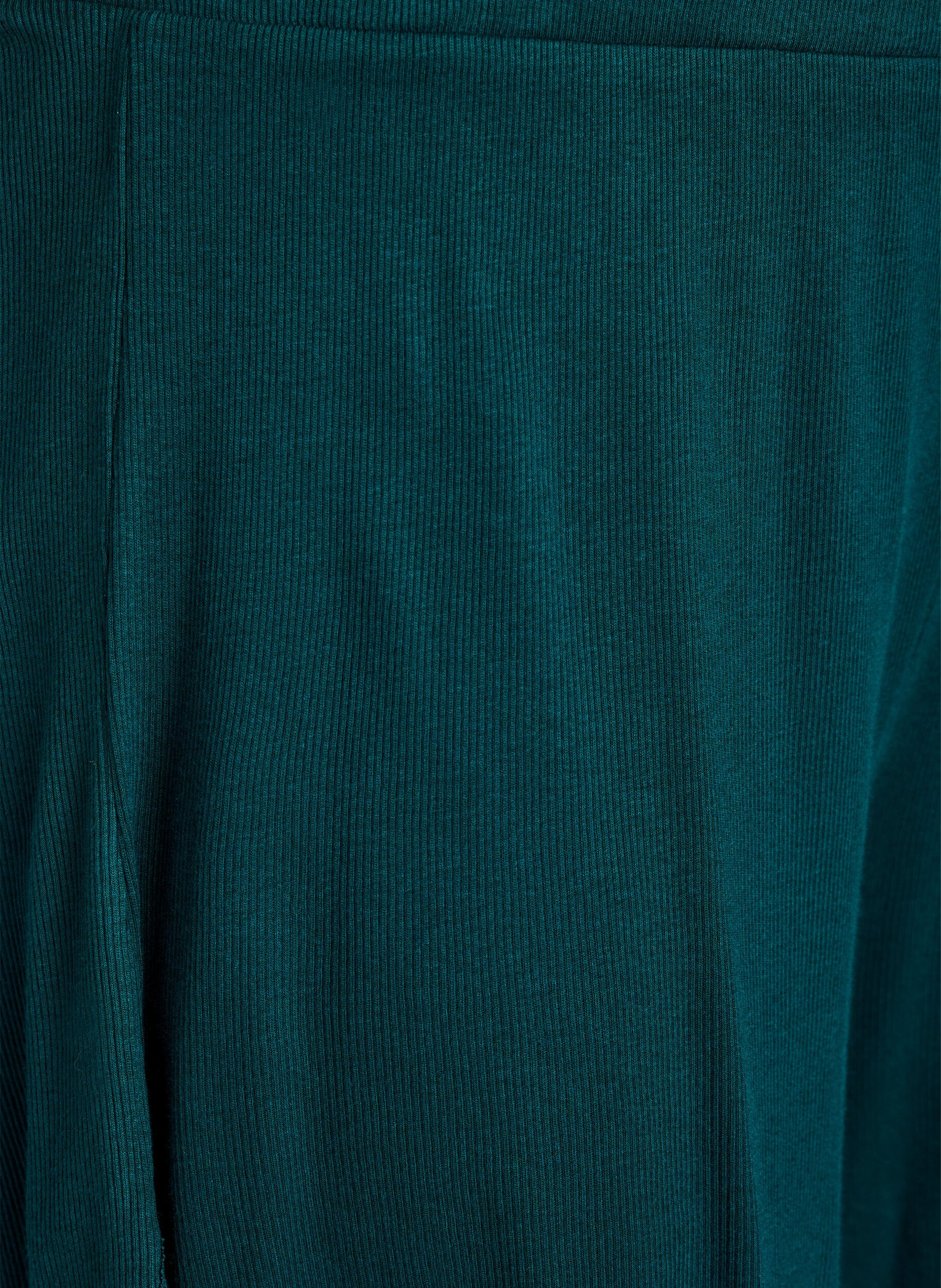 Zizzi L&oslash;se nattshorts med ribbestruktur og blonderkant, Gr&oslash;nn, Packshot image number 2