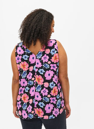 Zizzi Blomstret topp med V-hals, Black Big Flower AOP, Model image number 1
