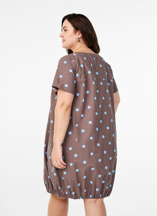 Zizzi Kortermet bomullskjole med trykt mønster, Blå, Model image number 2