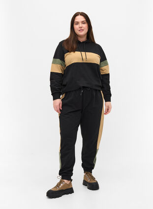 Hettegenser med trackdetaljer, Black/Camel, Model image number 2