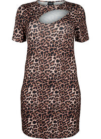 Tettsittende kjole med leopardmønster og utskjæring
