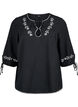 Brodert bluse i bomullsblanding med lin, Black W. EMB, Packshot image number 0