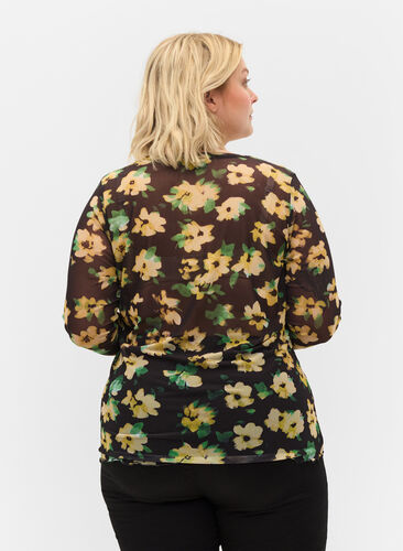 Tettsittende bluse i mesh og blomstermønster, Yellow Green AOP, Model image number 1