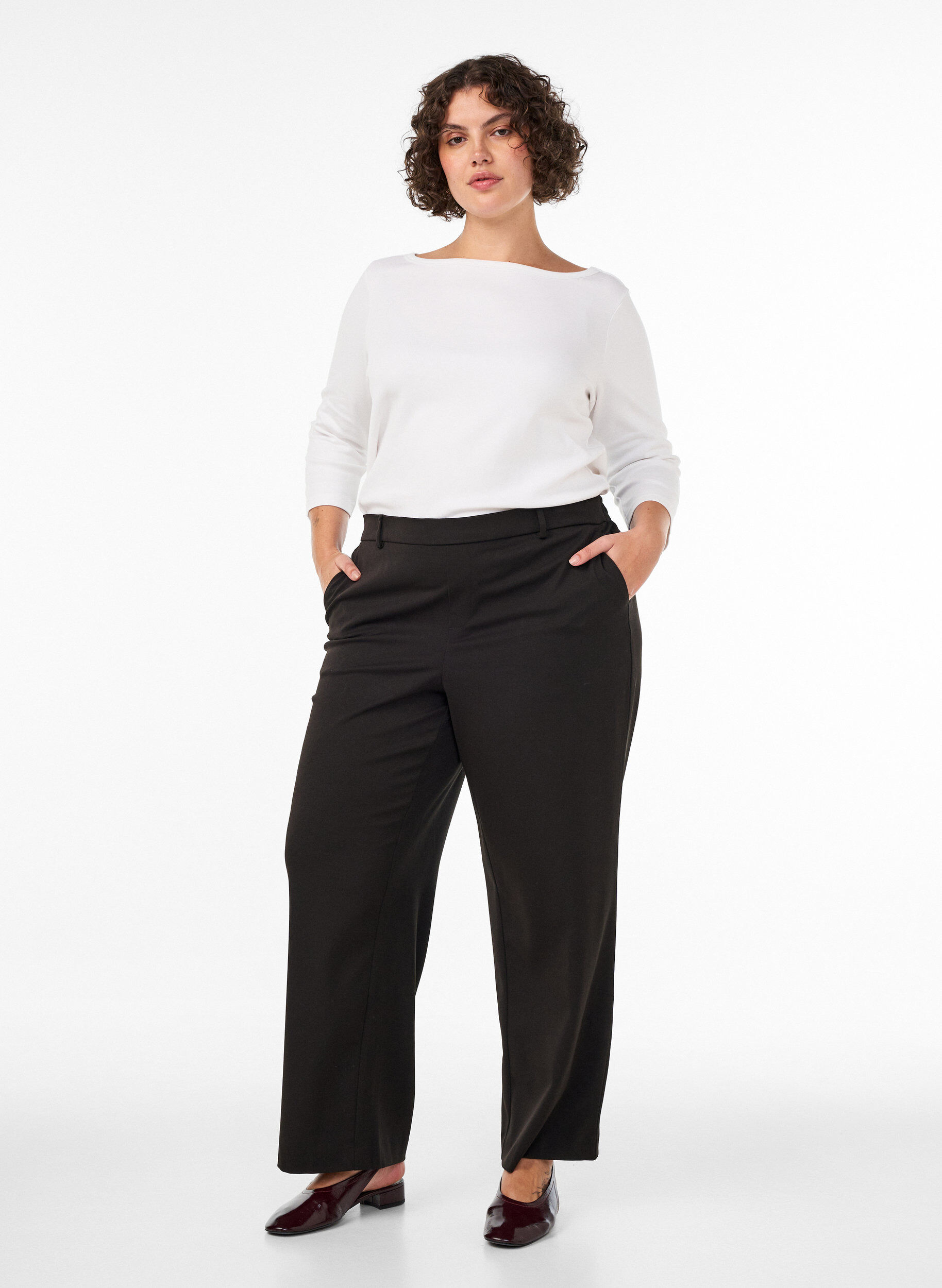 ZizziDressbukse med h&oslash;y midje og straight fit, Svart, Model image number 0