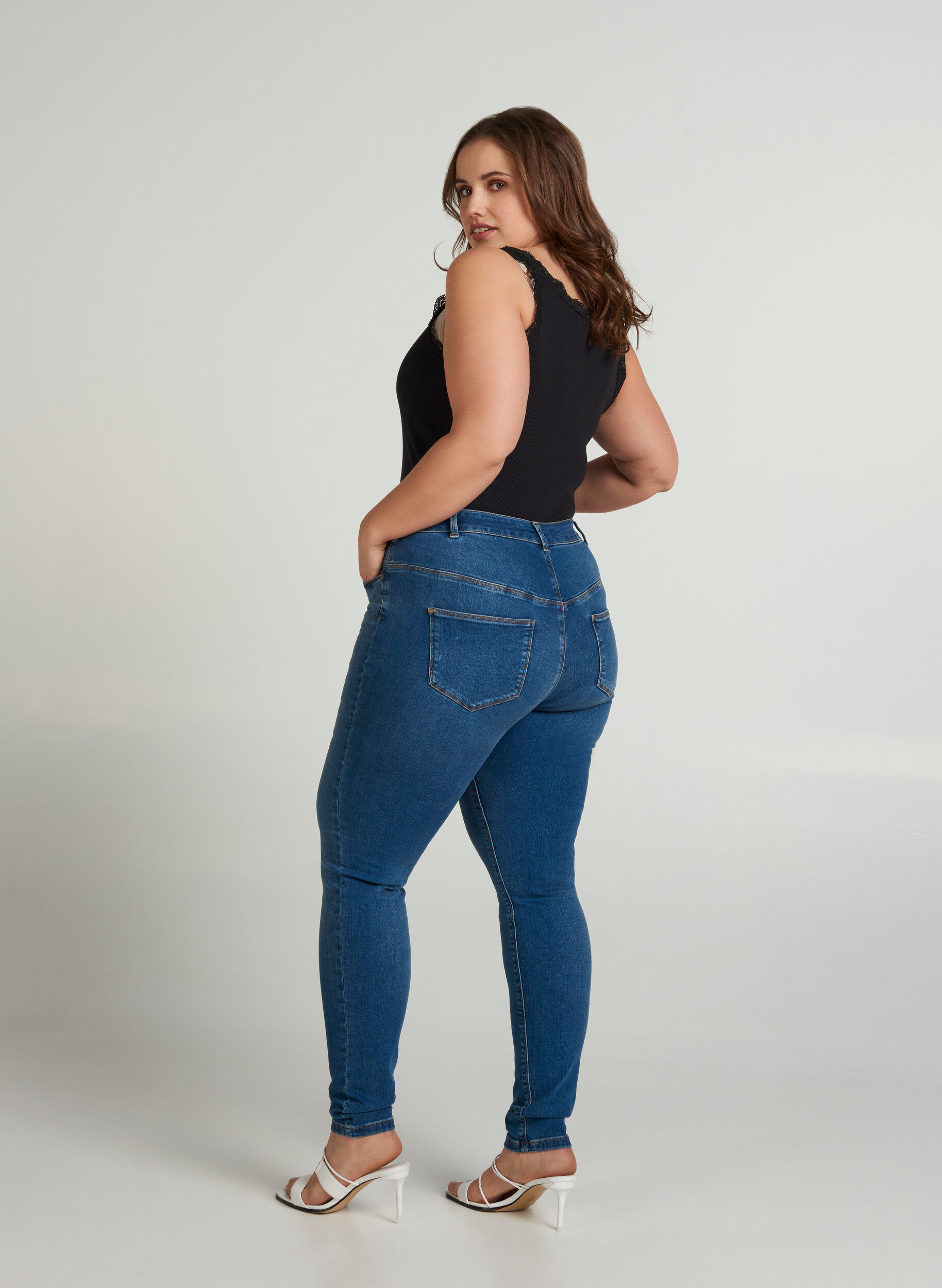 Nille jeans 2025