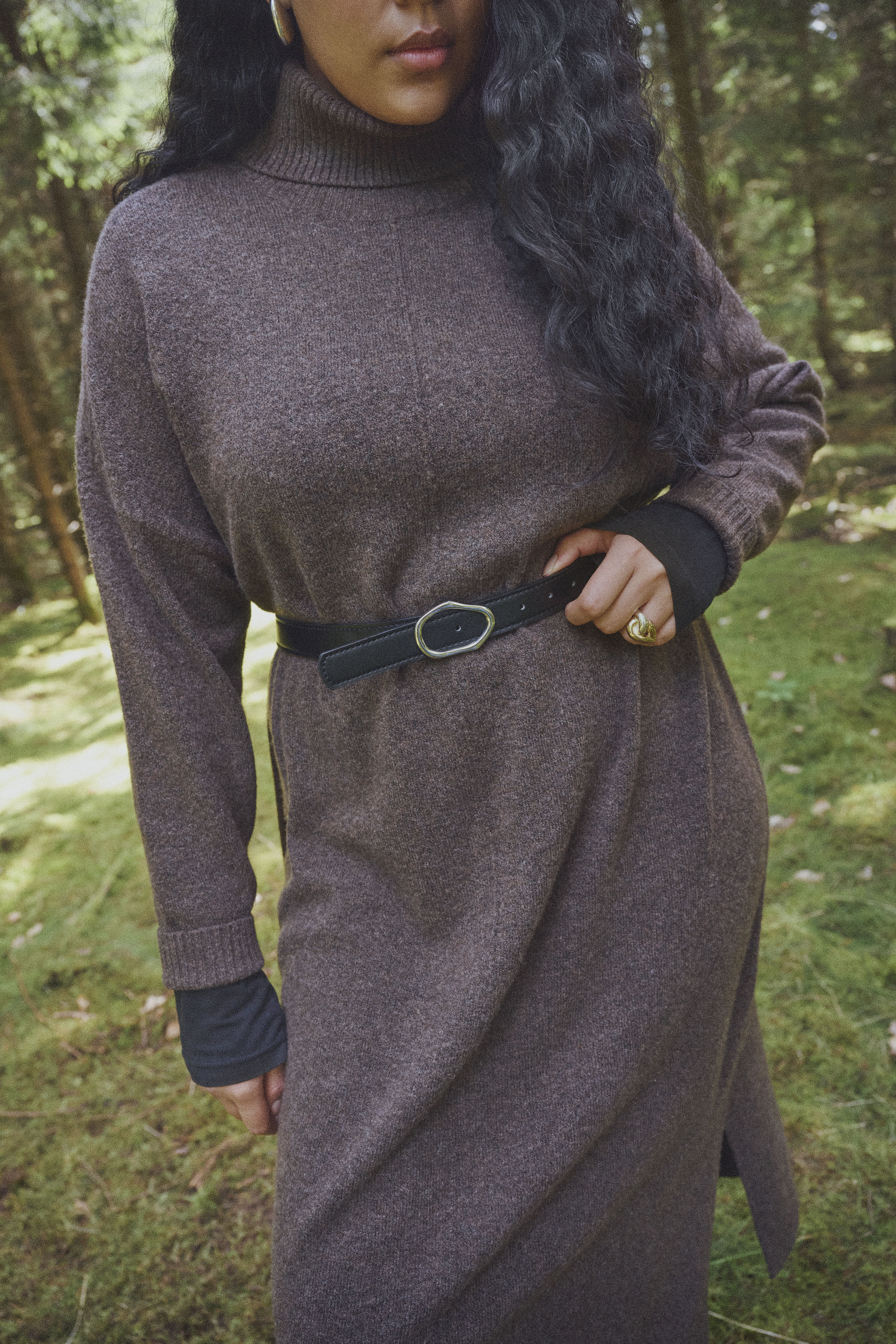 Naturlig eleganse i jordtoner, , Model