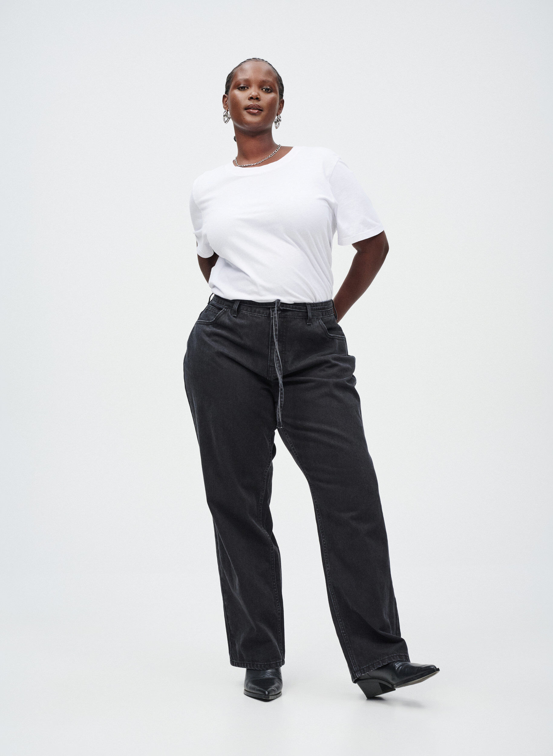 Zizzi Straight fit jeans med knytebelte, Svart, Image image number 0