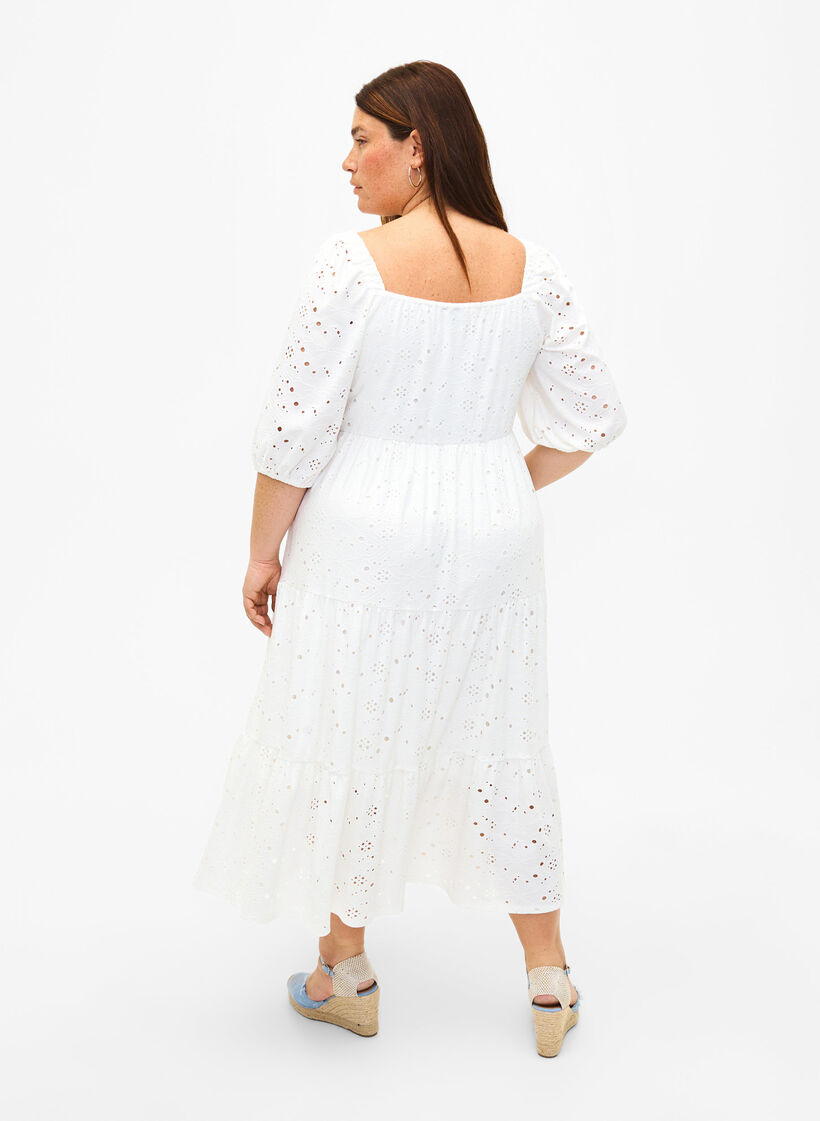 Maxikjole med blondemønster og firkantet hals, Bright White, Model