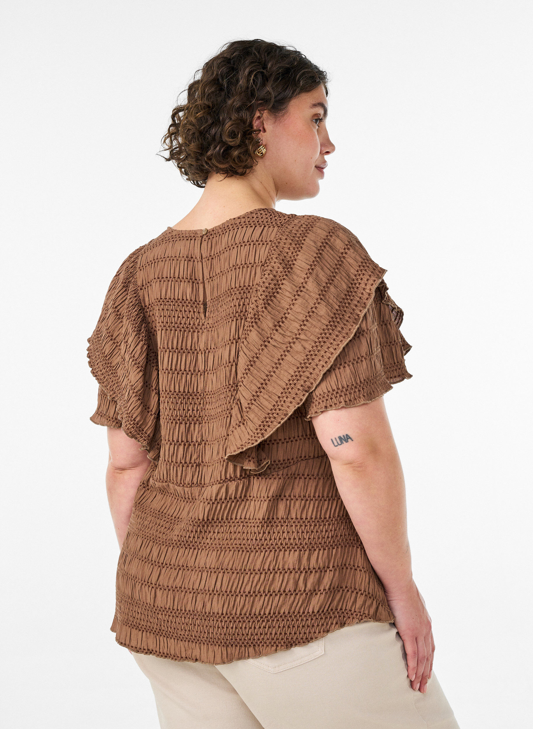 ZizziBluse med smockstruktur og volangermer, Brun, Model image number 2