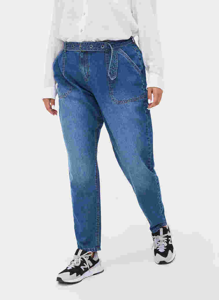 Jeans med høyt liv og belte, Blue denim, Model image number 2