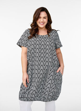 Zizzi Kortermet bomullskjole med trykt mønster, Svart, Model image number 0