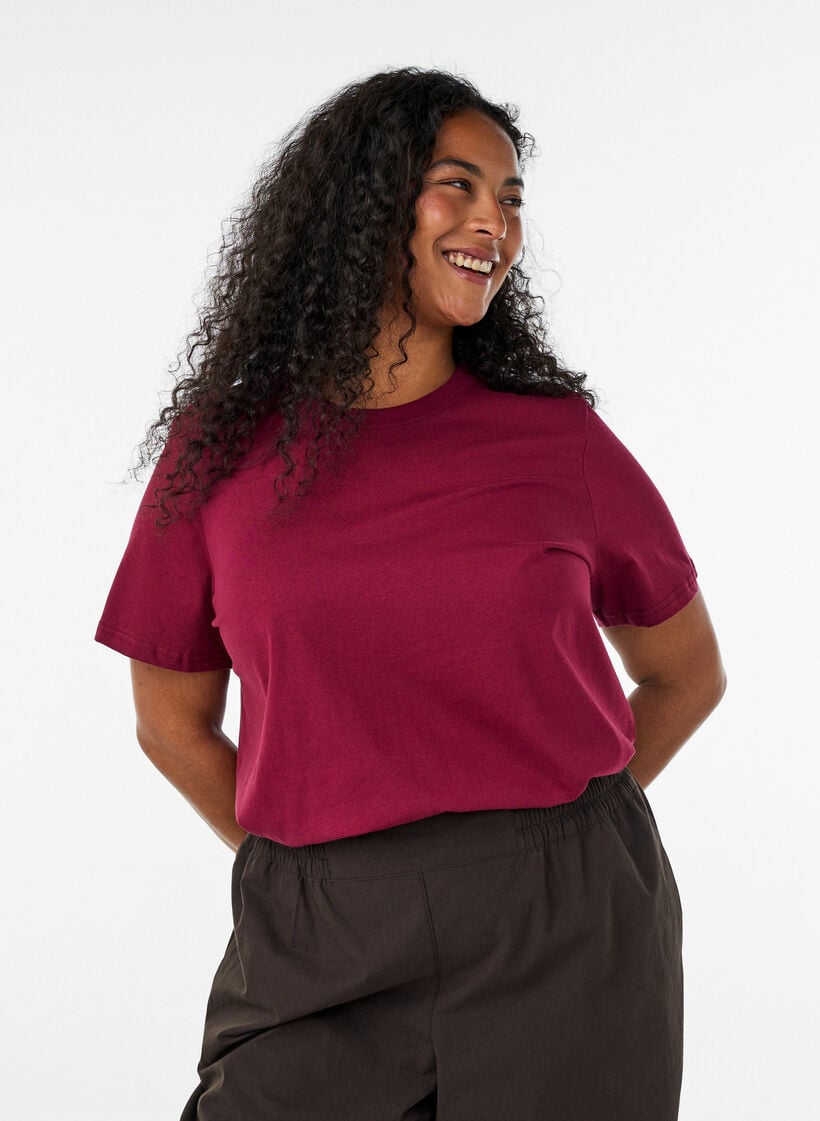 Basic T-skjorte i bomull med rund hals, R&oslash;d, Model image number 0