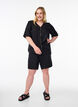 Shorts med lommer og h&oslash;y midje, Svart, Model image number 1
